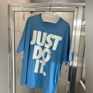 Nike Men’s T Shirt